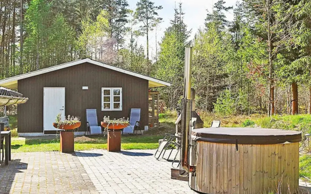 8 Person Holiday Home in Hadsund