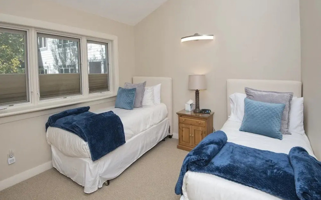 Coldstream Townhome 38
