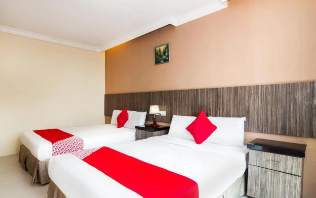 Super OYO 443 Crystal City Hotel