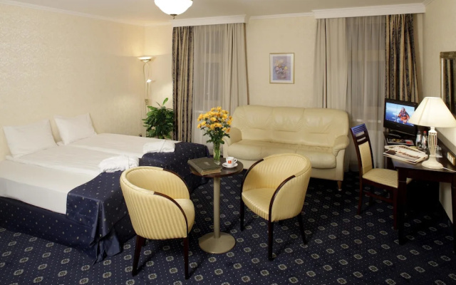Gertrude Hotel