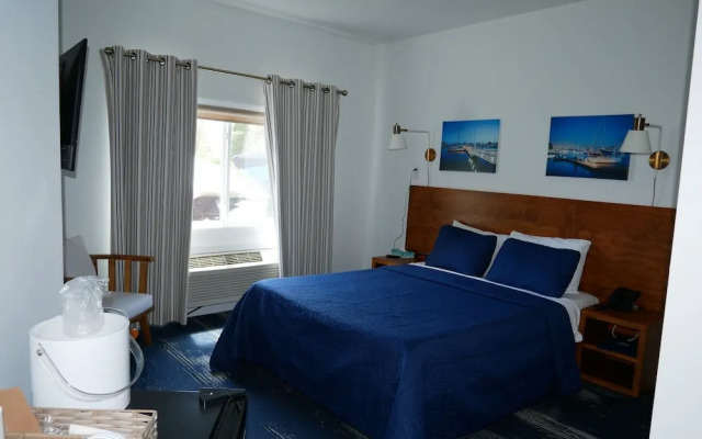 The Lodge at Great Oak Landing