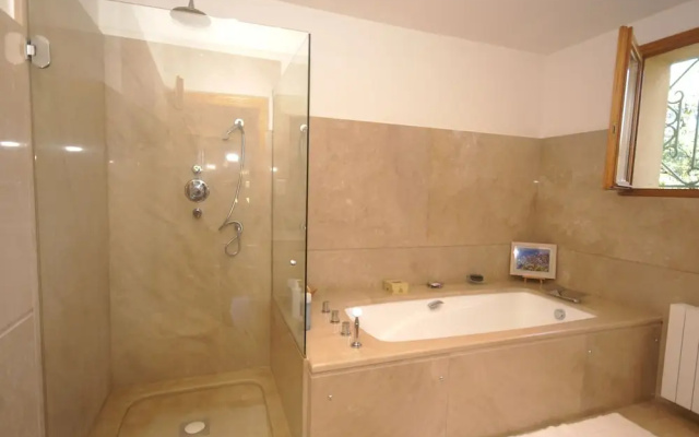 Stunning Villa in Sorgues With Swimming Pool