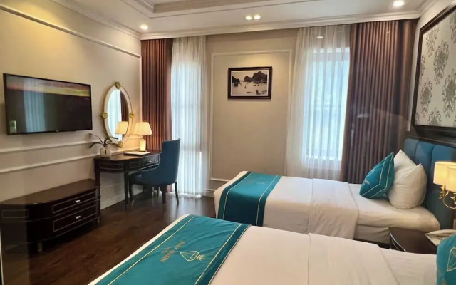 Ruby Queen Hotel