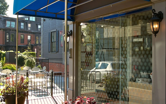 Hotel Veritas