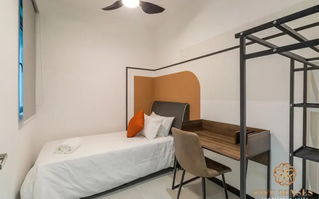 Neu Suites Residence Kuala Lumpur, Roam