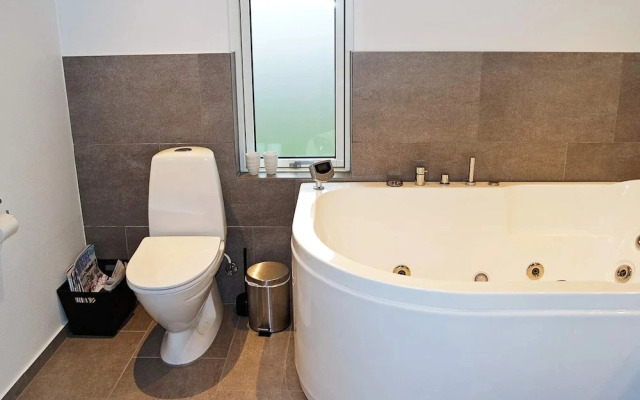 10 Person Holiday Home in Hadsund-by Traum