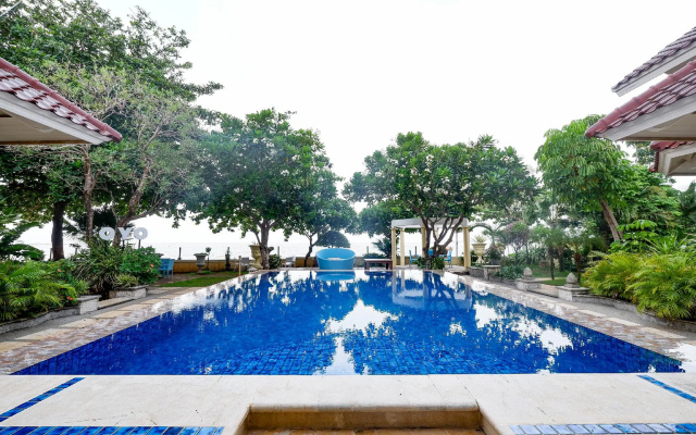 OYO 2359 Bayfront Karnadia