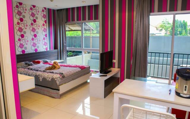 Апартаменты The Gallery Jomtien Beach Apartment Паттайя комната для гостей