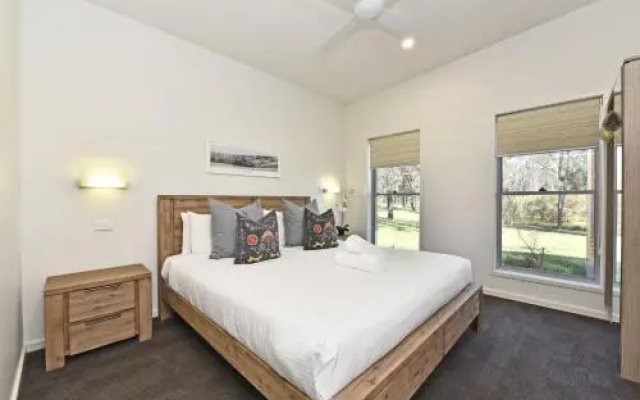 Ironbark Villa 4