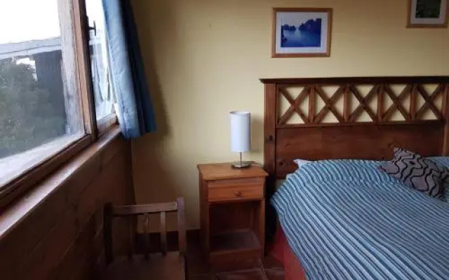 Hostel 41 Below
