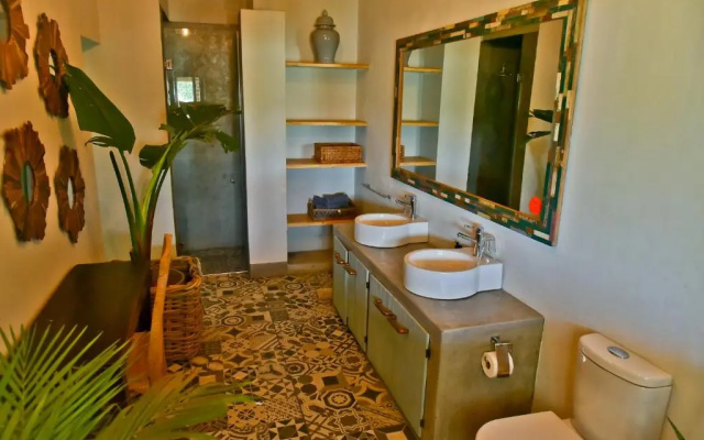 Veranda House