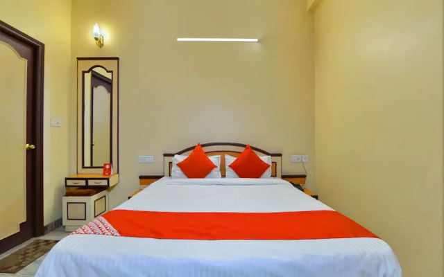 Hotel Rajlaxmi Palace by OYO Rooms