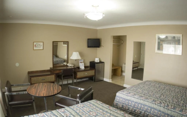 Falls Manor Resort