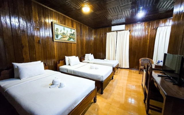 Sam Moon's Hotel Angkor