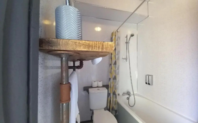 Vinnies Family Hotel