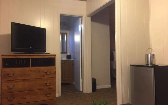 Estes Mountain Inn