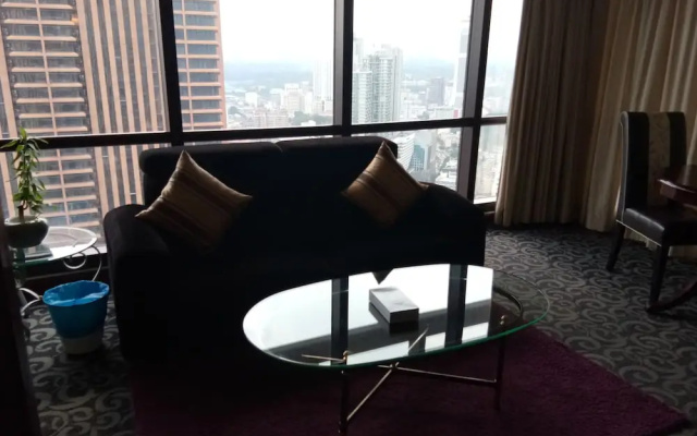 Am Service Suites at Times Square