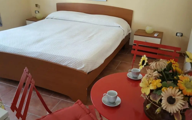 Dante Apartment