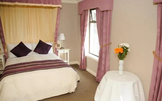Germaines Hotel