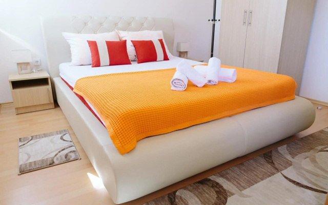 Sun City Apartments