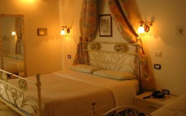 Francesca Hotel