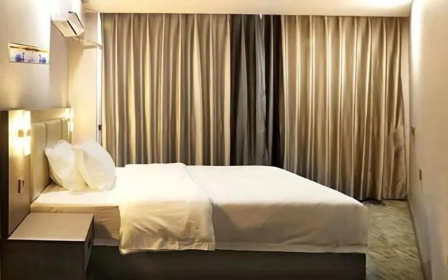 huatin Ruili Hotel