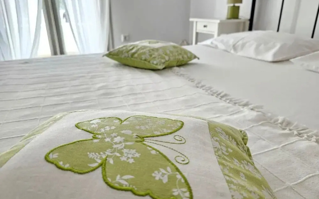 Skyros BnB Beach House Amaryllis