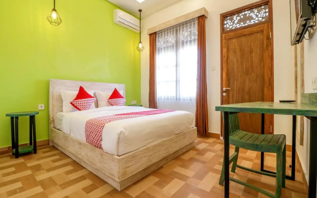 Exis Tropical And Spa
