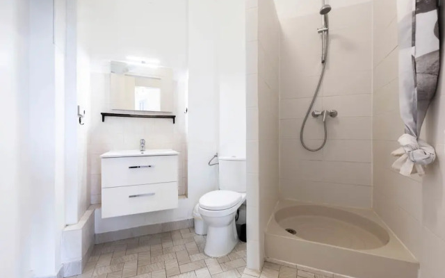 Zola Riverview Great 2 Bedroom in Paris