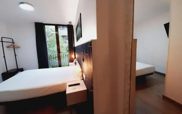 Hostal Laia by gaiarooms