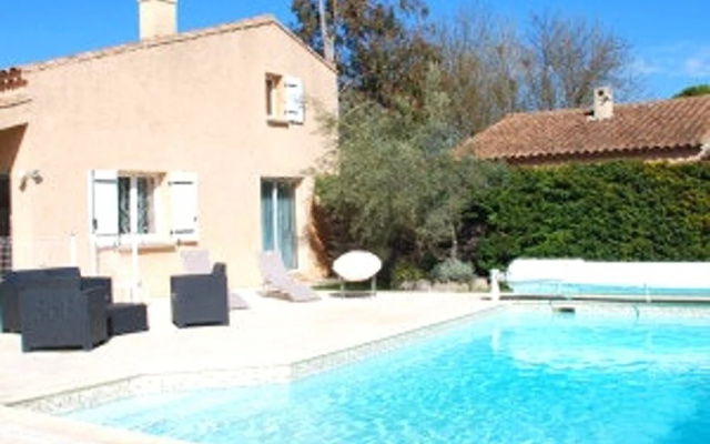 Beautiful villa with swimming-pool