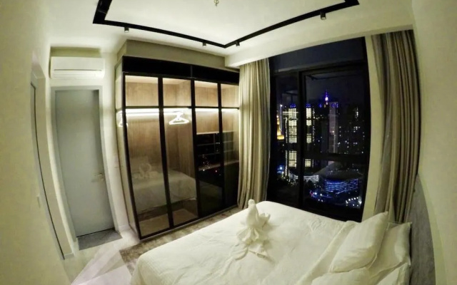 Expressionz Professional Suites by Vincent