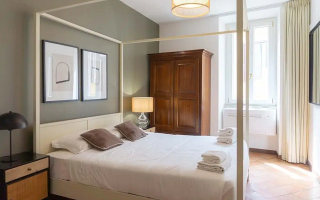 Piazza Navona Charming Apartment