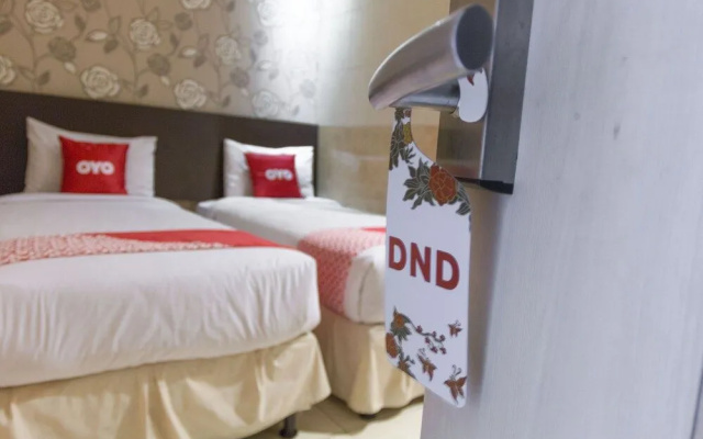 OYO 1702 Harmoni Inn Makassar