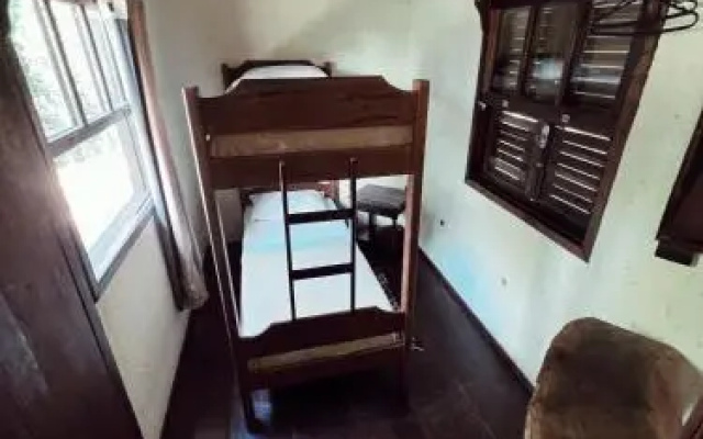 Pousada Meialua