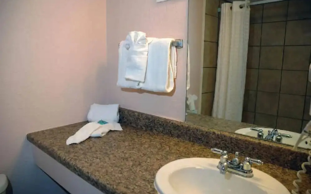 Hotel Suites Midland West