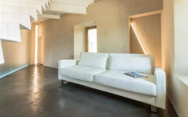 B&B éve