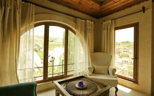Larina Cave Otel