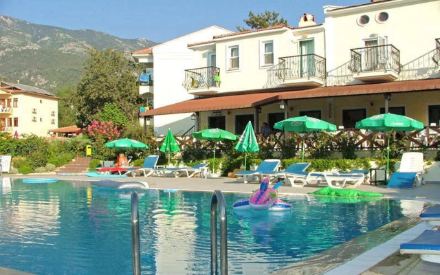 Ant Apart Hotel