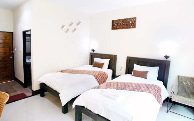 Baan Na Khon Hotel