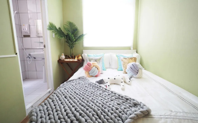 Guesthouse in Taipei near Ximen Metro Station