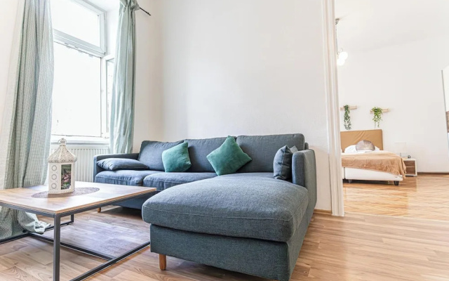Modern Stay in the Heart of the City