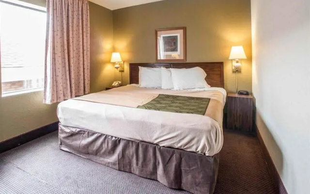 Super 8 Motel - Gas City/Marion Area