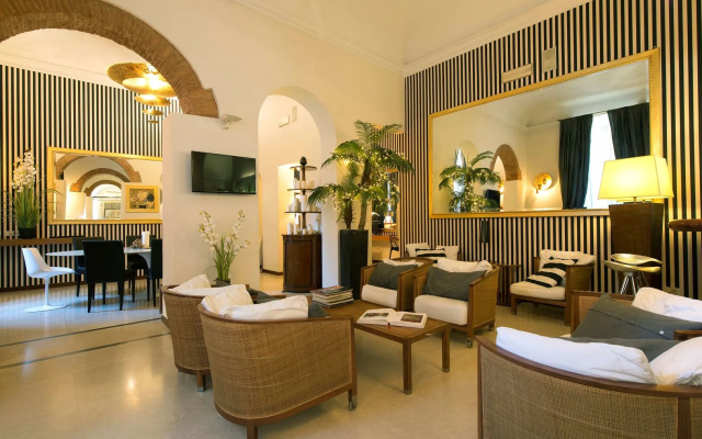 De La Pace, Sure Hotel Collection by Best Western