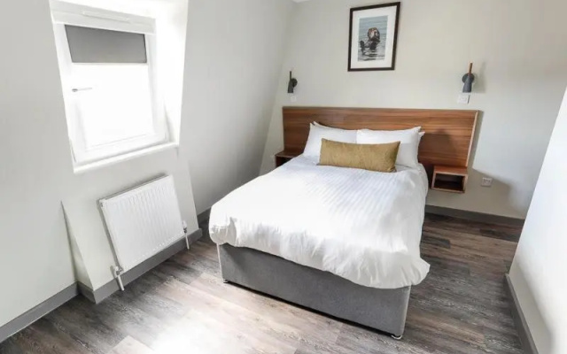 Broadcroft Hotel