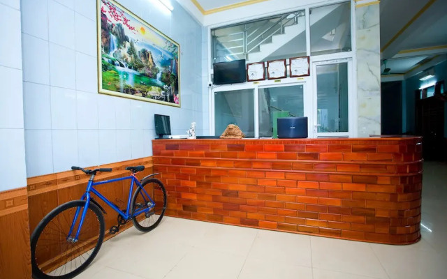 Co Cuc Hotel - Hostel