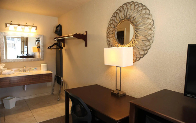 Unique Suites Hotel