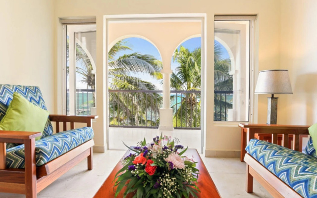 Sunbreeze Suites