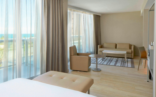AC Hotel by Marriott Miami Beach