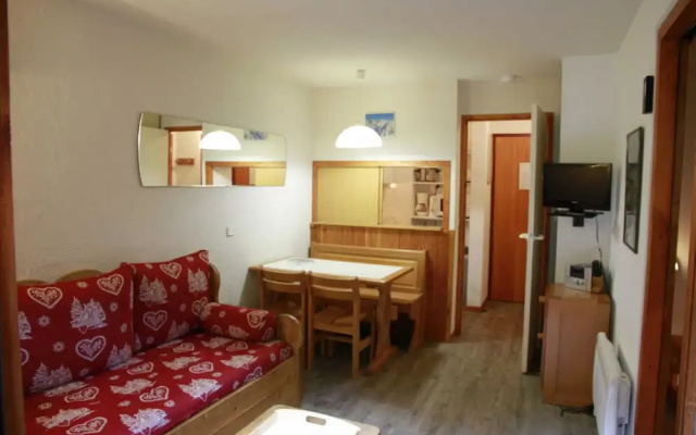 Lou Services Apartment M3-431 LSI 001